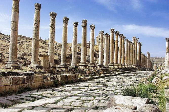 Half Day Tour to Jerash from Amman - Climbing to the Temple of Zeus