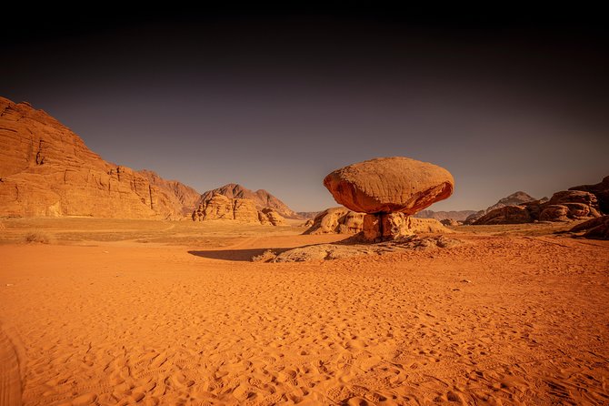 horse riding 2 hours tour in Wadi Rum - Little Rock Bridge for an easy height gain