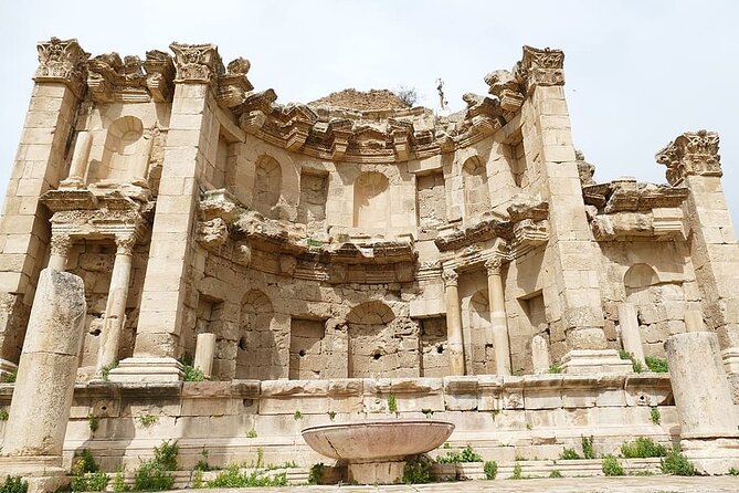 Jerash Sightseeing transportation from Amman - The Jerash Archaeological Museum in 20 minutes