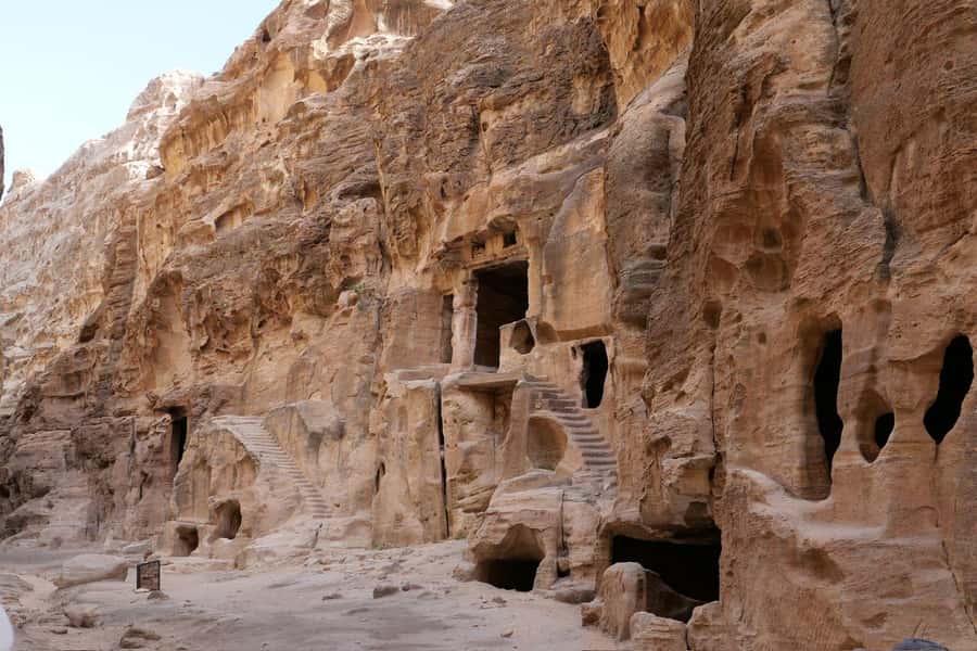 Jordan Trail: Dana to Petra 4-Day Trekking Tour - Mountain paths, canyons, and Bedouin valleys