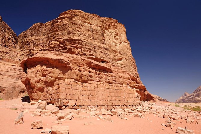 Lawrence's House Jeep Tour (5 hours) - Five hours among Wadi Rum’s red cliffs