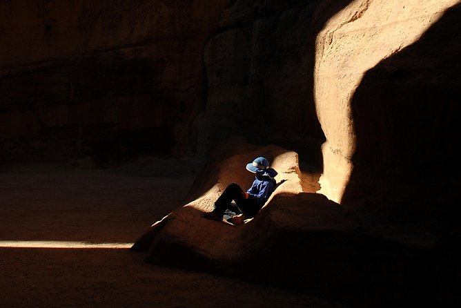 MULTI DAYS TOURS | TWO Days tour in PETRA | The Jordanian Mappers - Day one at Siq Al-Barid, Little Petra