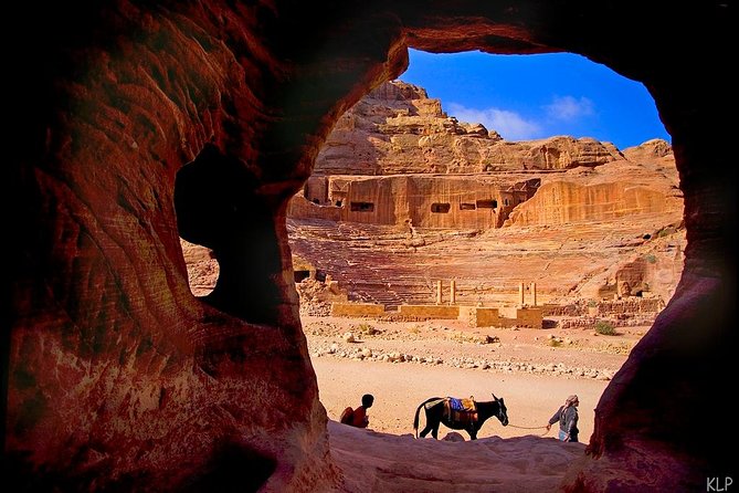 Petra Day Tour Transfers Only from Amman - The 7:00 pickup and the road south