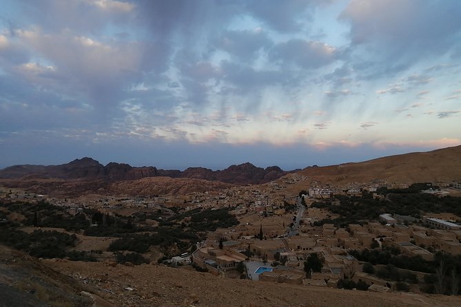 Petra & Dead Sea 1 Day Private tour (Lunch included) - The drive to Petra at 6:30 am