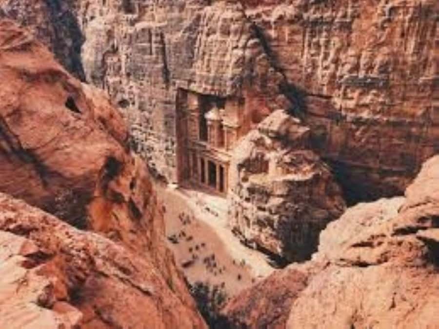 Petra & Dead Sea Private day tour - The early road from Amman to Petra