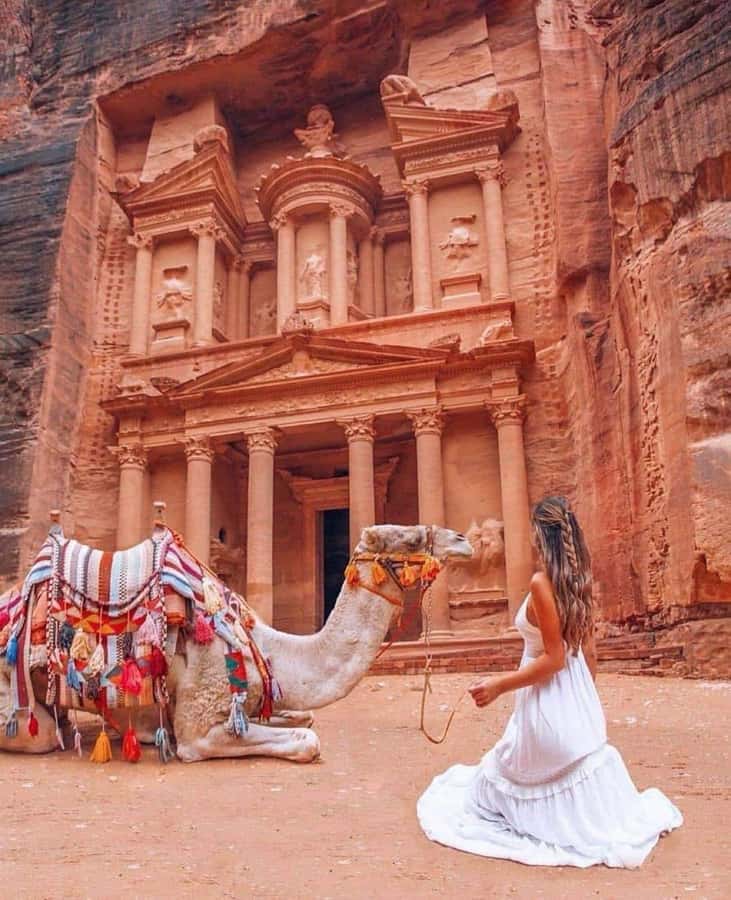 Petra Full-Day Private or Group Tour From Amman - Al-Khazneh gives you the classic Petra moment