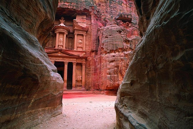 Petra One Day Tour - Wadi Musa and the gateway to Petra