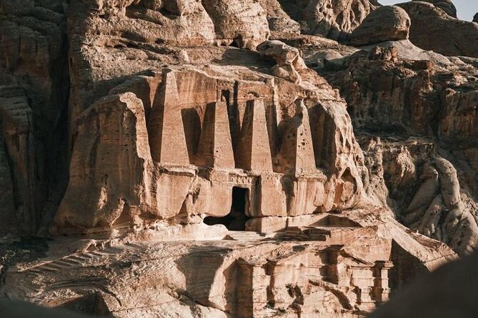 Petra Private Full-Day Tour - Temples at the center of Petra