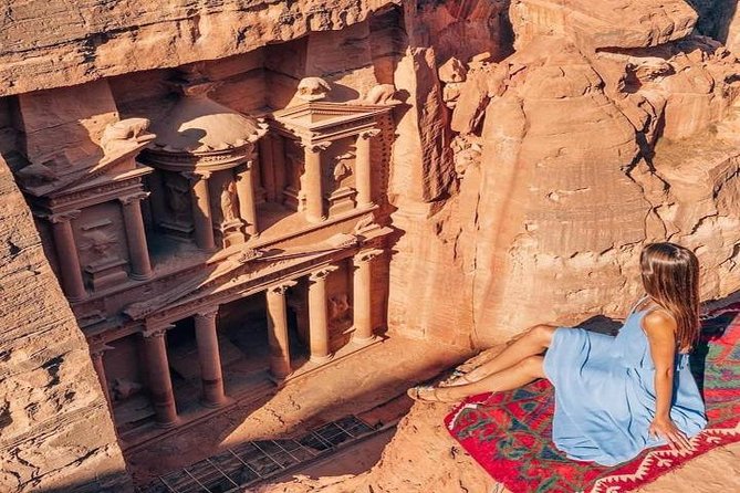 Petra Transfer From Or To Amman - Meeting your driver at Queen Alia International Airport