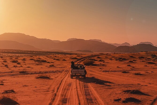 Petra & Wadi Rum (1 Day Private tour) - Optional zarb dinner and the return to Amman