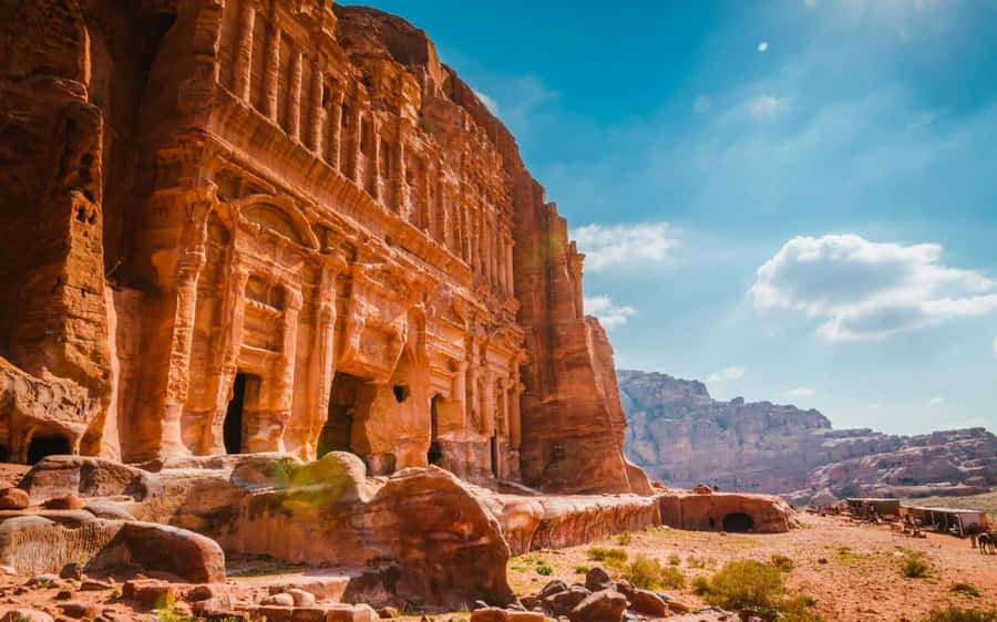 Petra & Wadi Rum: Full Day Private Tour with Hotel Pickup - The long drive south from Amman