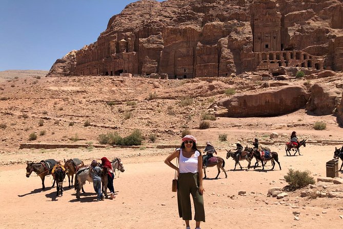Private Tour Petra with Monastery El Deir and lunch - What the $316 price means