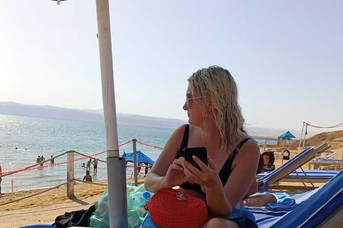 Private Tour to the Dead Sea From Amman - Choosing a four-star resort and lunch