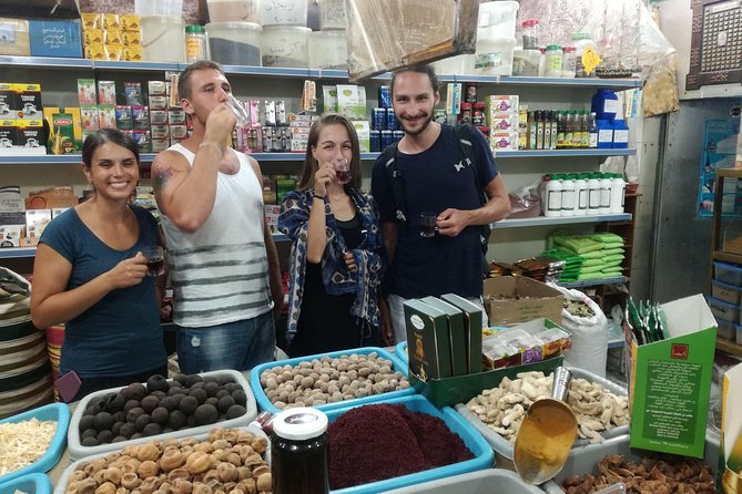 Suhaila (connecting through cooking) - What happens after the 6 p.m. meeting