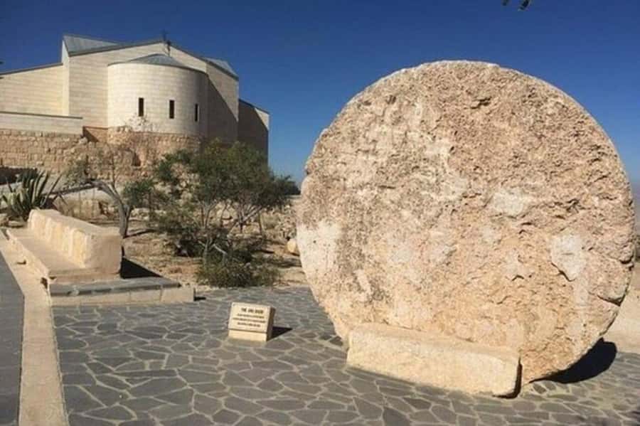 Tour To Madaba, Mount Nebo, & Dead Sea - A Timing Warning in Madaba