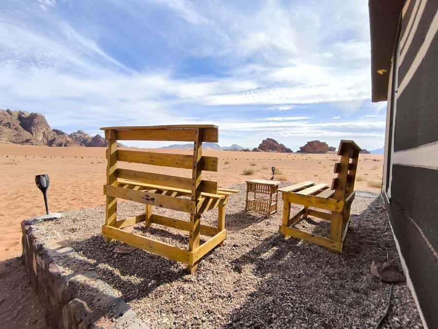 Wadi Rum: 1-Night Jeep Tour with Dinner and Breakfast - Red sand, climbing, and the Little Bridge