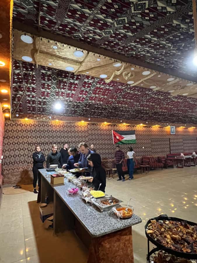 Wadi Rum: 1-Night Jeep Tour with Dinner and Breakfast - Bedouin dinner by the fire