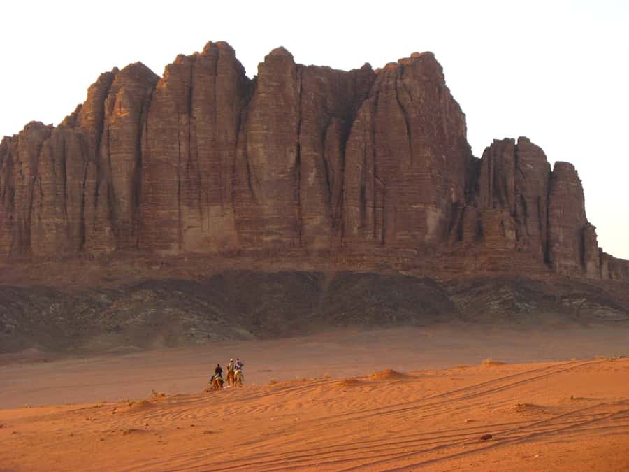 Wadi Rum: 10 Hour Jeep Tour Pass, Camel, Sandbording & Lunch - Bedouin lunch, tea, and a long day outdoors