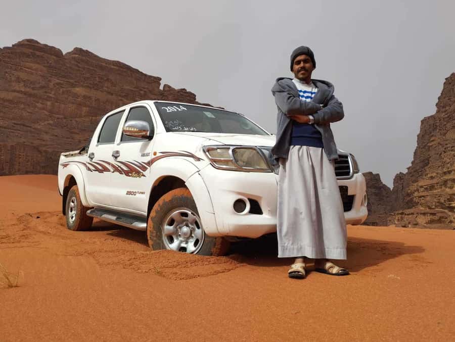 Wadi Rum: 2-Hour Jeep Tour with Bedouin Tea - Meeting at Wadi Rum Rest House
