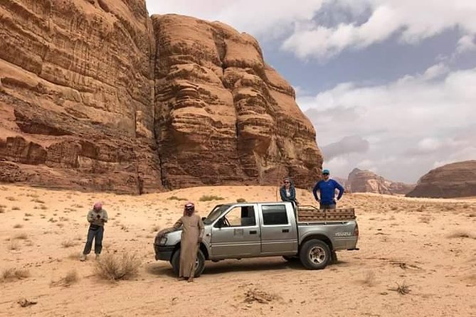 Wadi Rum: 4 Hour Highlights Tour - Setting out from Wadi Rum Rest House