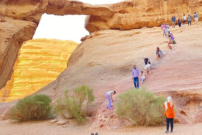 Wadi Rum 4-Hour Sunset Tour - Wadi Rum Desert Highlights - Little Bridge and Bedouin tea