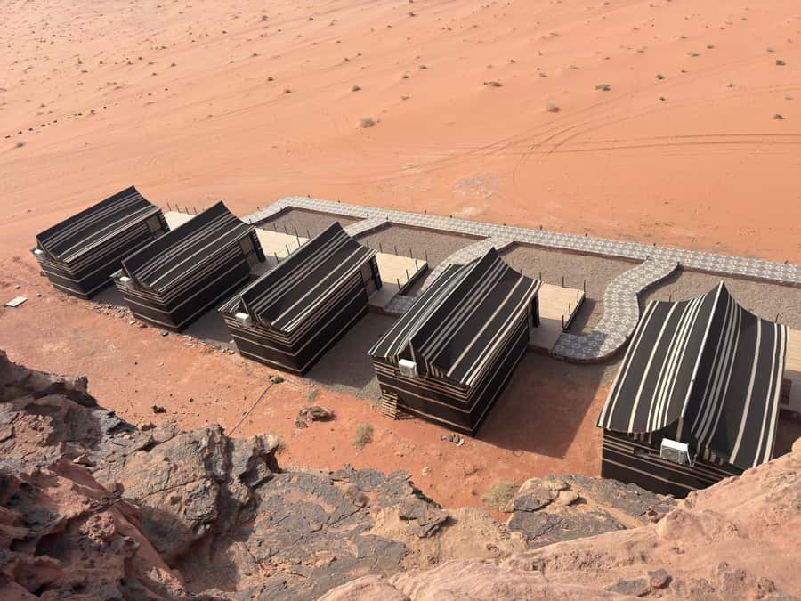 Wadi Rum: Bedouin Camp Stay,Full-Day Desert Tour with 3Meals - Why an overnight stay improves Wadi Rum