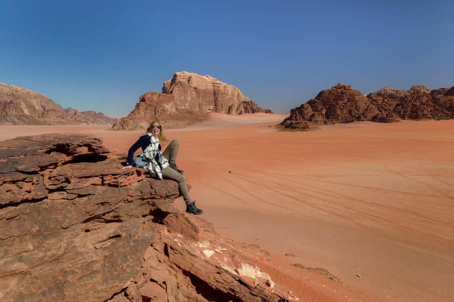 Wadi Rum: Choose 2 to 9 Hour Jeep Pass, Guide & Meal Options - The three-hour route: the best short visit