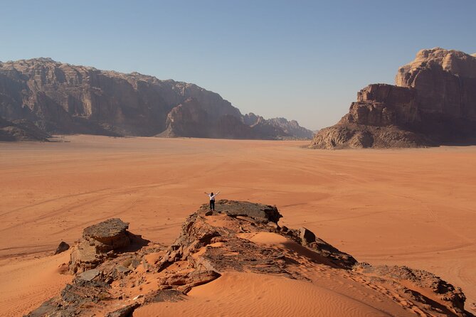 Wadi Rum Desert Tour with Lunch & Sunset - Abu Khashaba Canyon and a useful pause from the vehicle