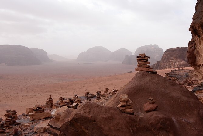 Wadi Rum: Explorer Jeep Tour PASS + Local Food + Optional Stay - Why a full day works better in Wadi Rum