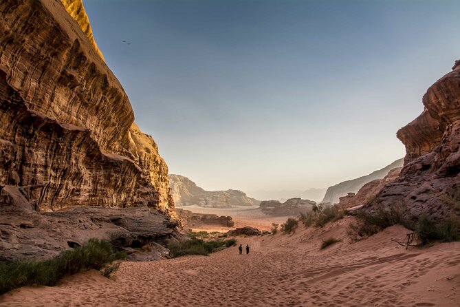WADI RUM JEEP TOUR WITH ACCOMMODATION | The Jordanian Mappers - Arriving at Wadi Rum Village