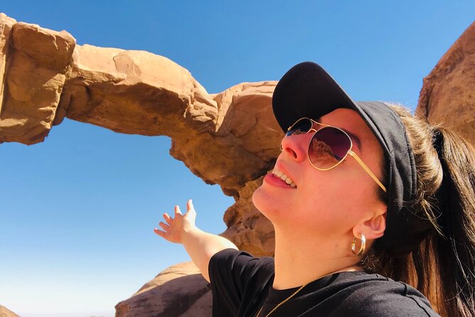 Wadi Rum Mountain Hike & Climb: Burdah, with a bridge at the top! + tour & Lunch - The White Desert changes the color of the day