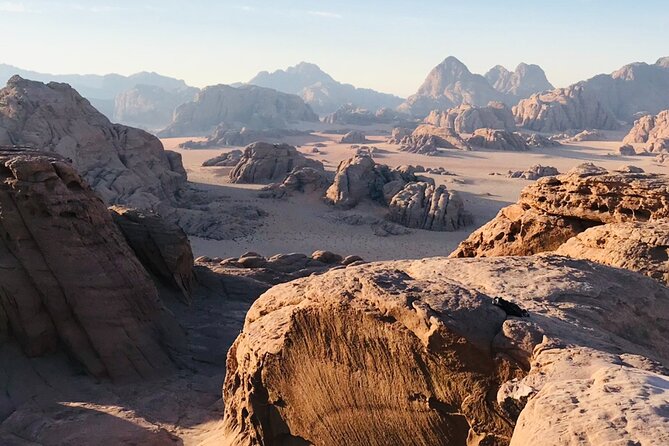 Wadi Rum overnight jeeptour - 1 Day/ 1 Night - Bedouin dinner, music, and a night under the stars