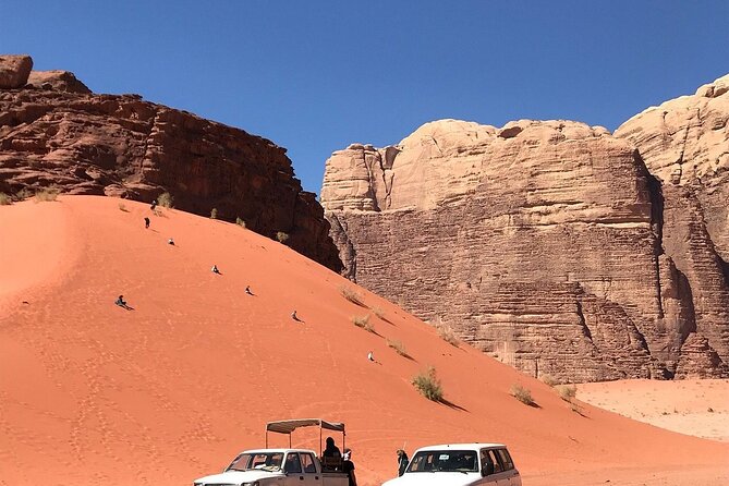 Wadi Rum Short Tours - Tea at the family house in Wadi Rum Village